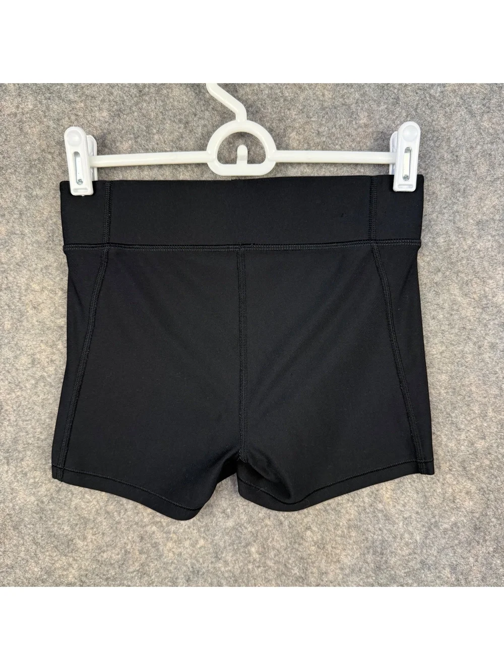Under Armour Compression Workout Volleyball Shorts Black Women XS Small 2” 822